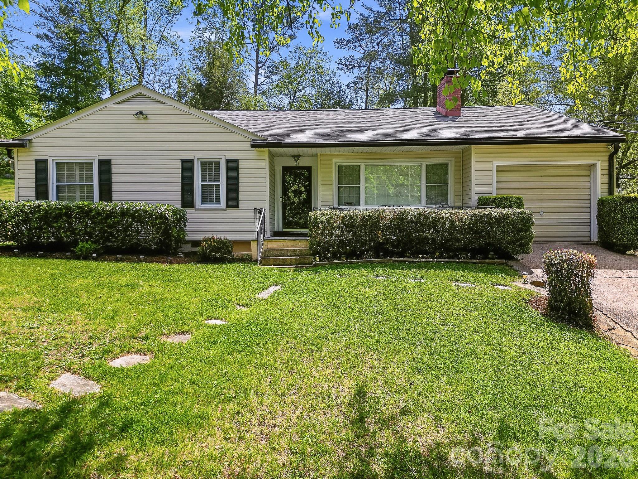 41 Arthur Road Asheville NC 28806