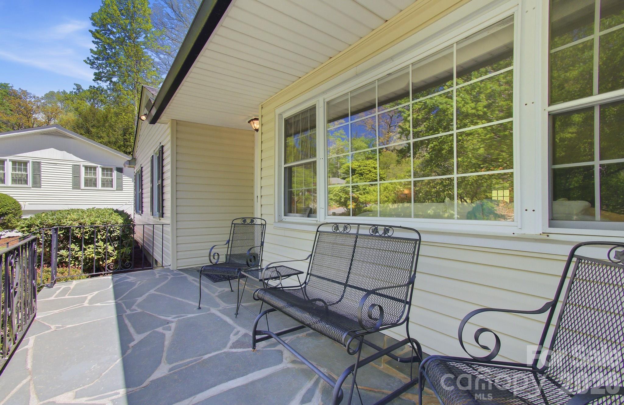 41 Arthur Road Asheville NC 28806