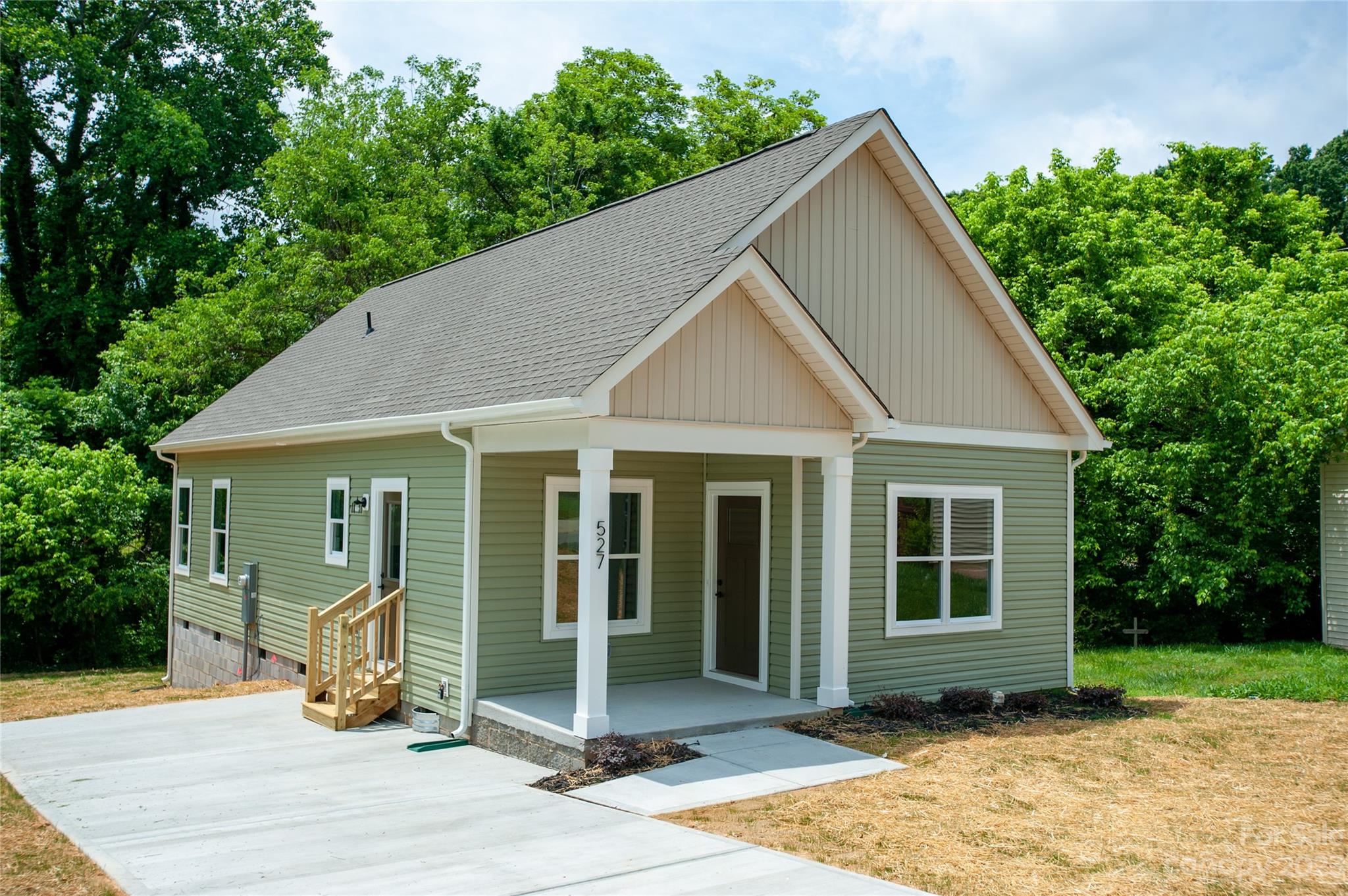 527 Sylvia Street Statesville NC 28677