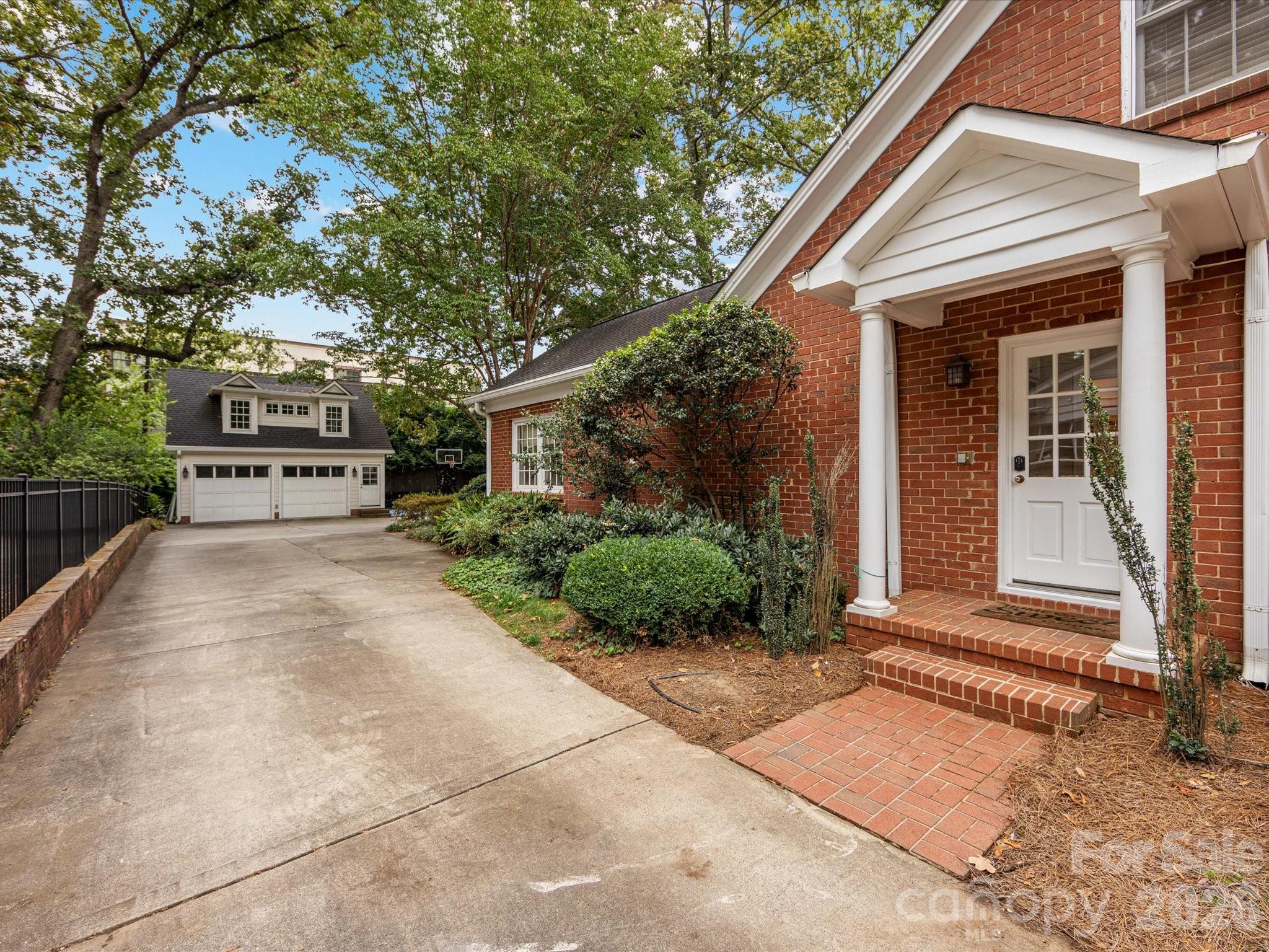 1201 Belgrave Place Charlotte NC 28203