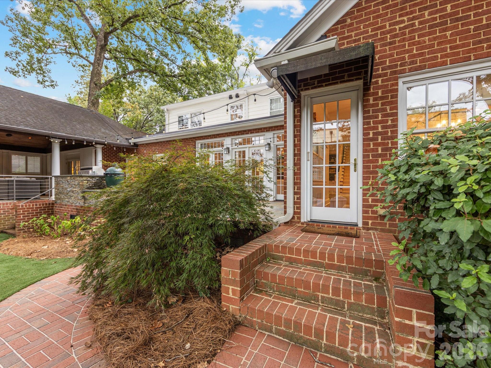 1201 Belgrave Place Charlotte NC 28203