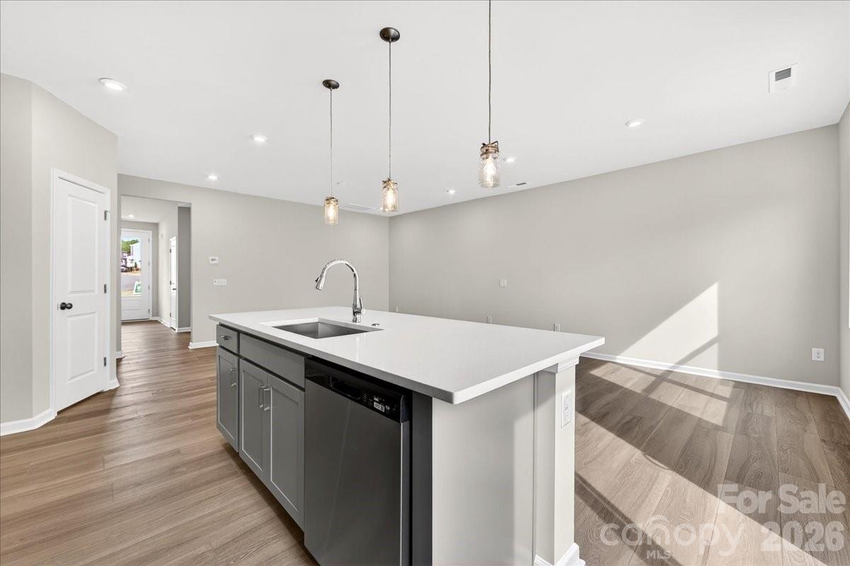 6057 Longar Lane Charlotte NC 28269