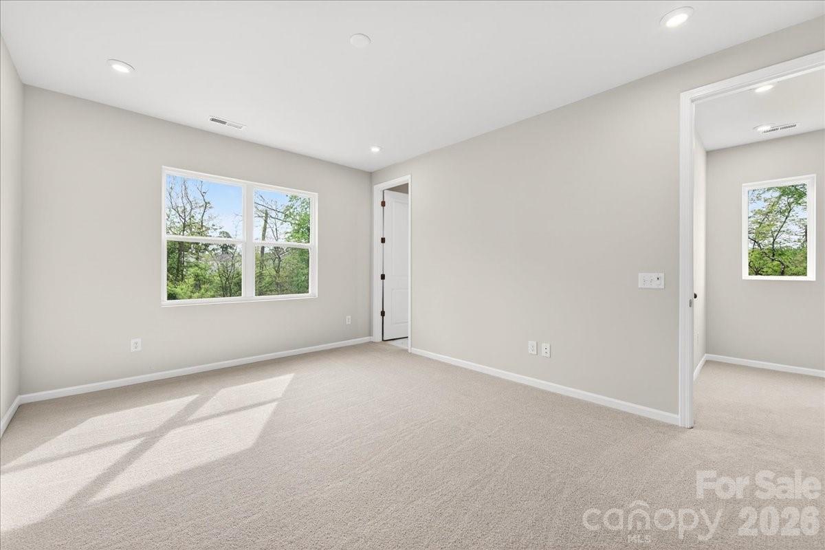 6057 Longar Lane Charlotte NC 28269