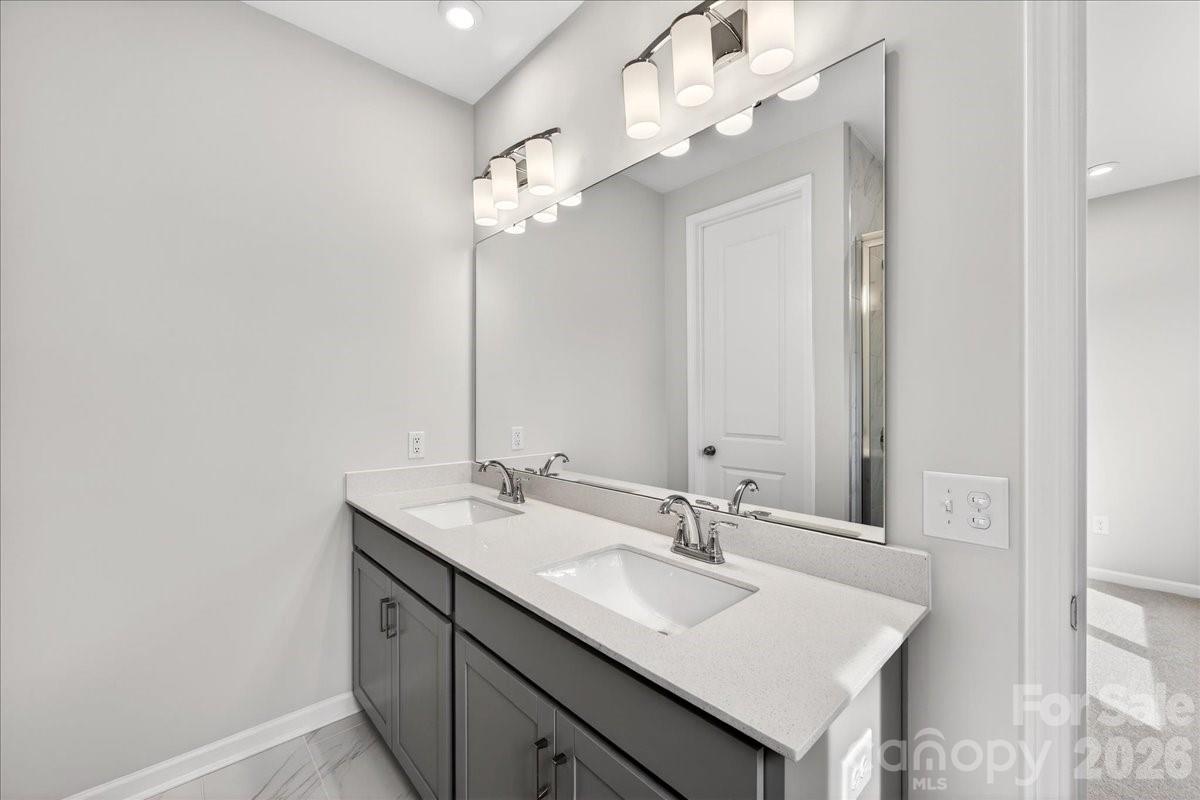 6057 Longar Lane Charlotte NC 28269