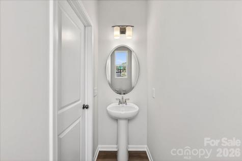 6057 Longar Lane Charlotte NC 28269
