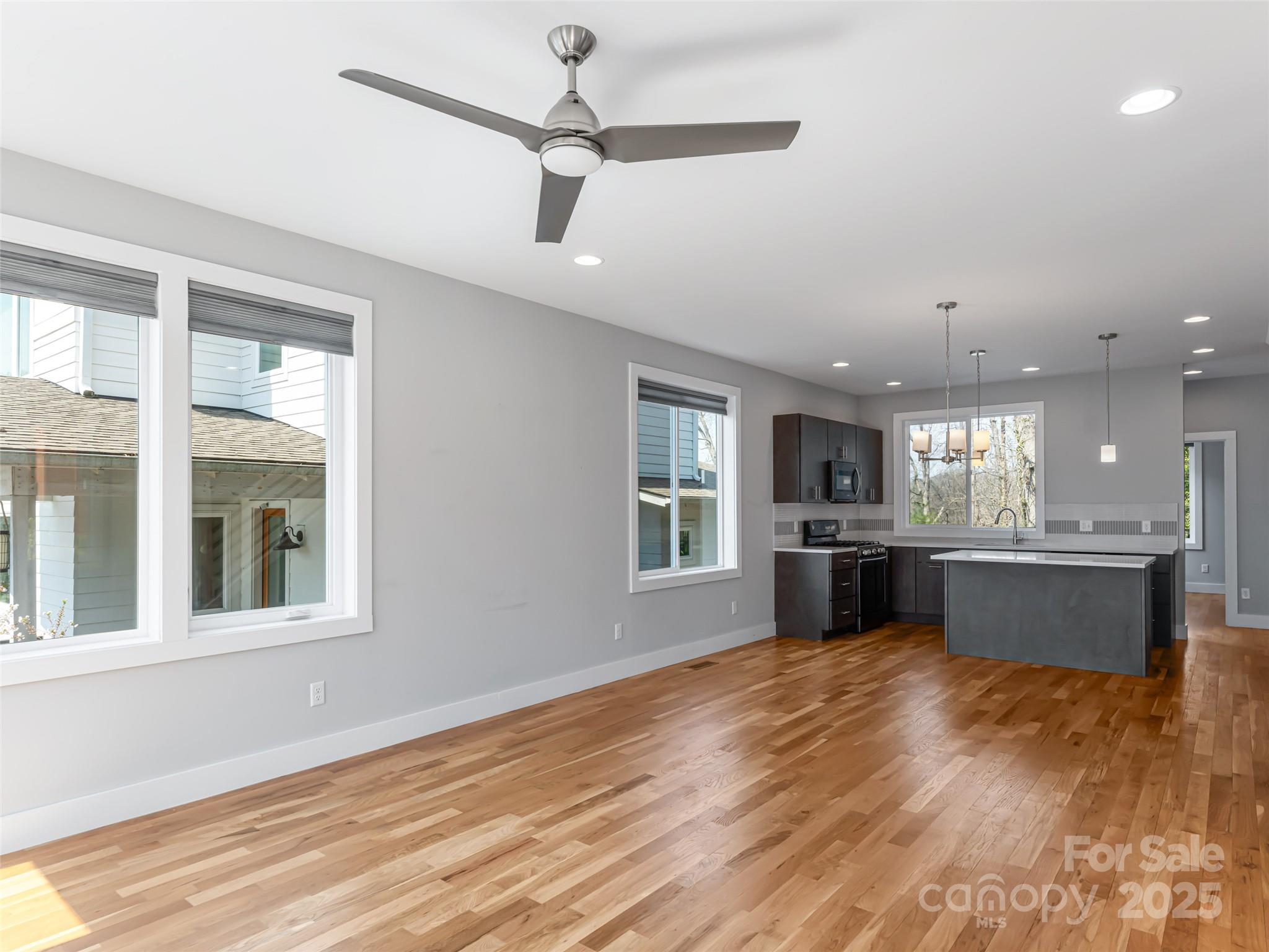 27 Mauricet Lane Asheville NC 28806