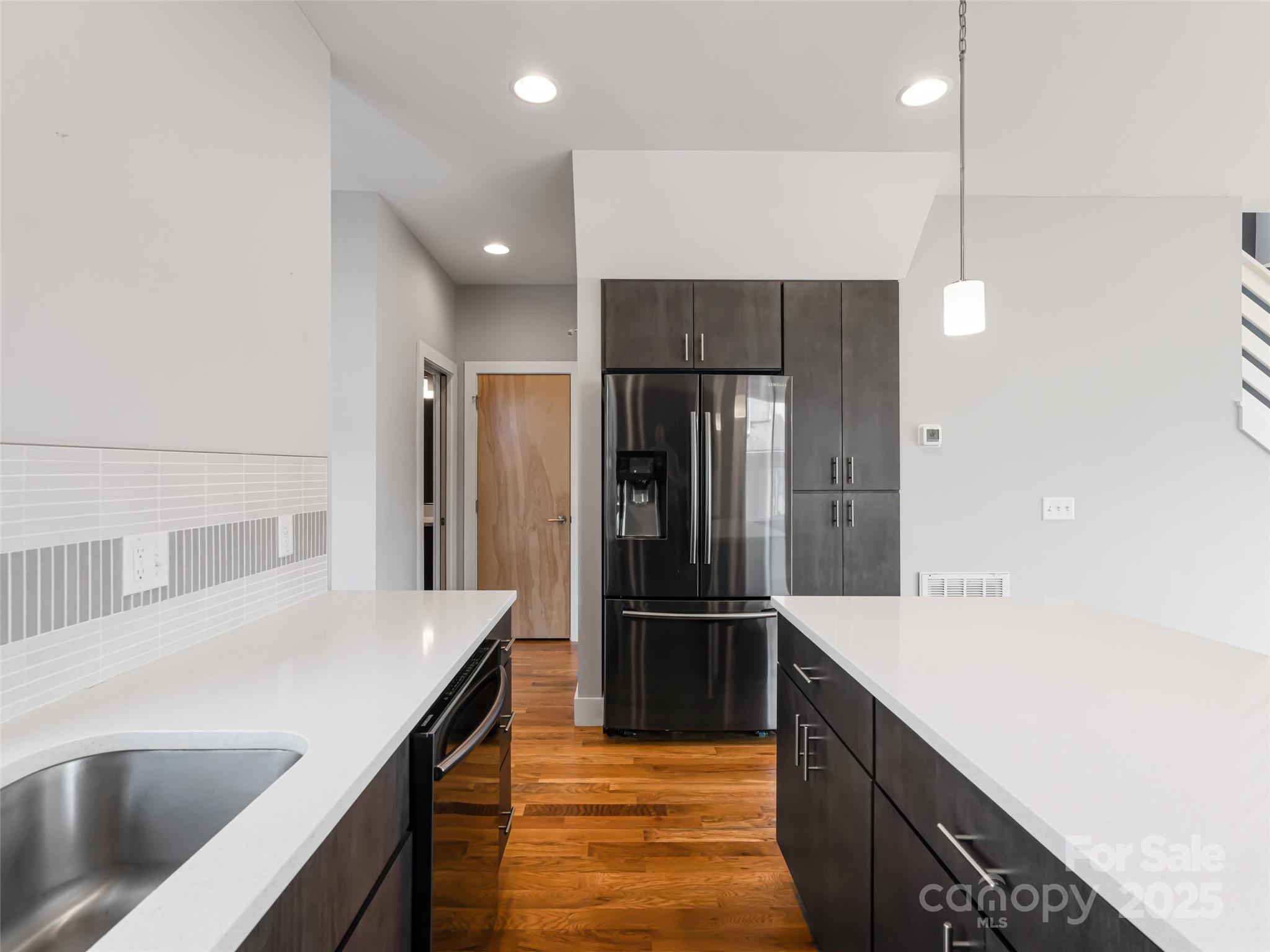 27 Mauricet Lane Asheville NC 28806