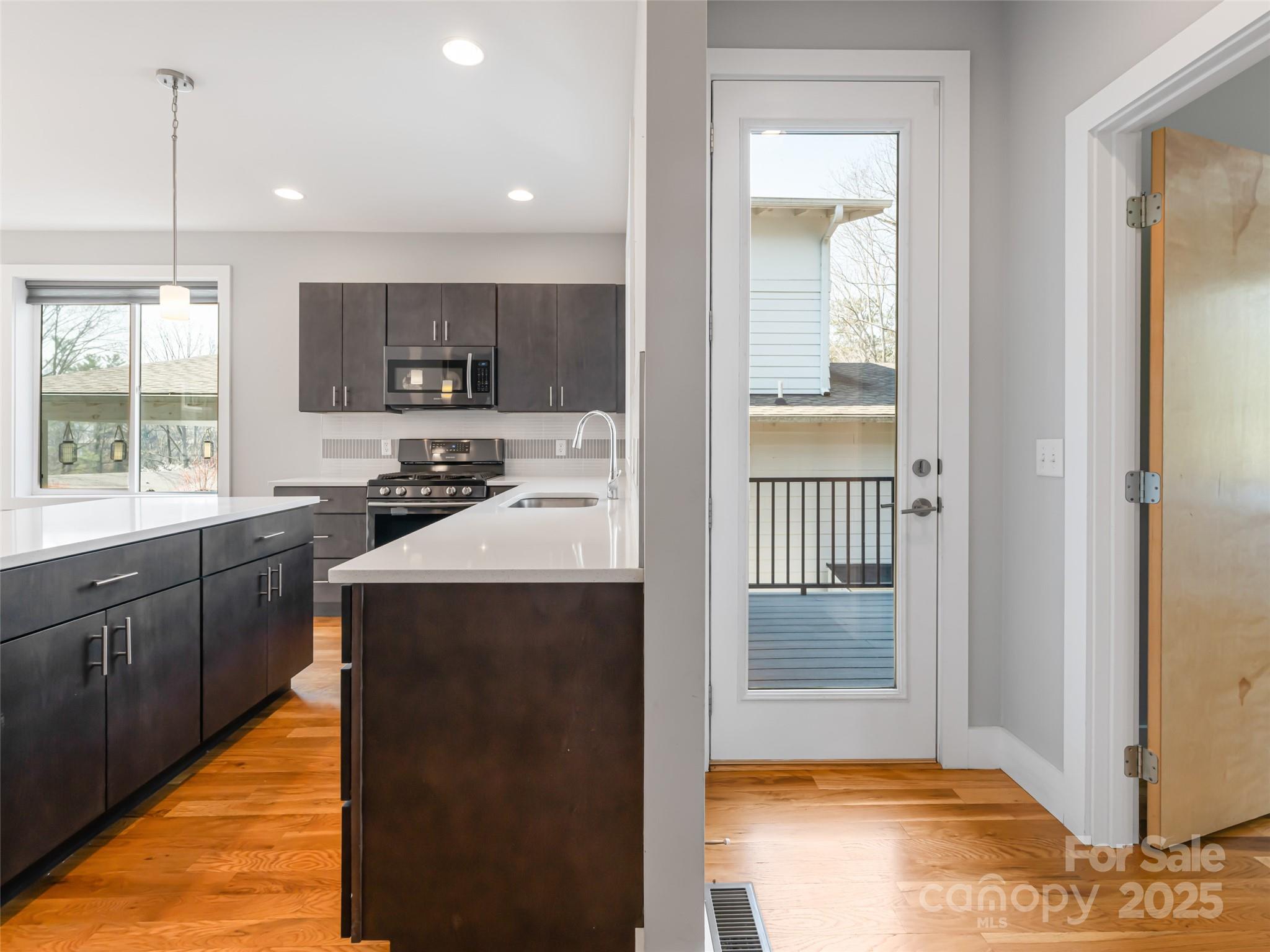 27 Mauricet Lane Asheville NC 28806