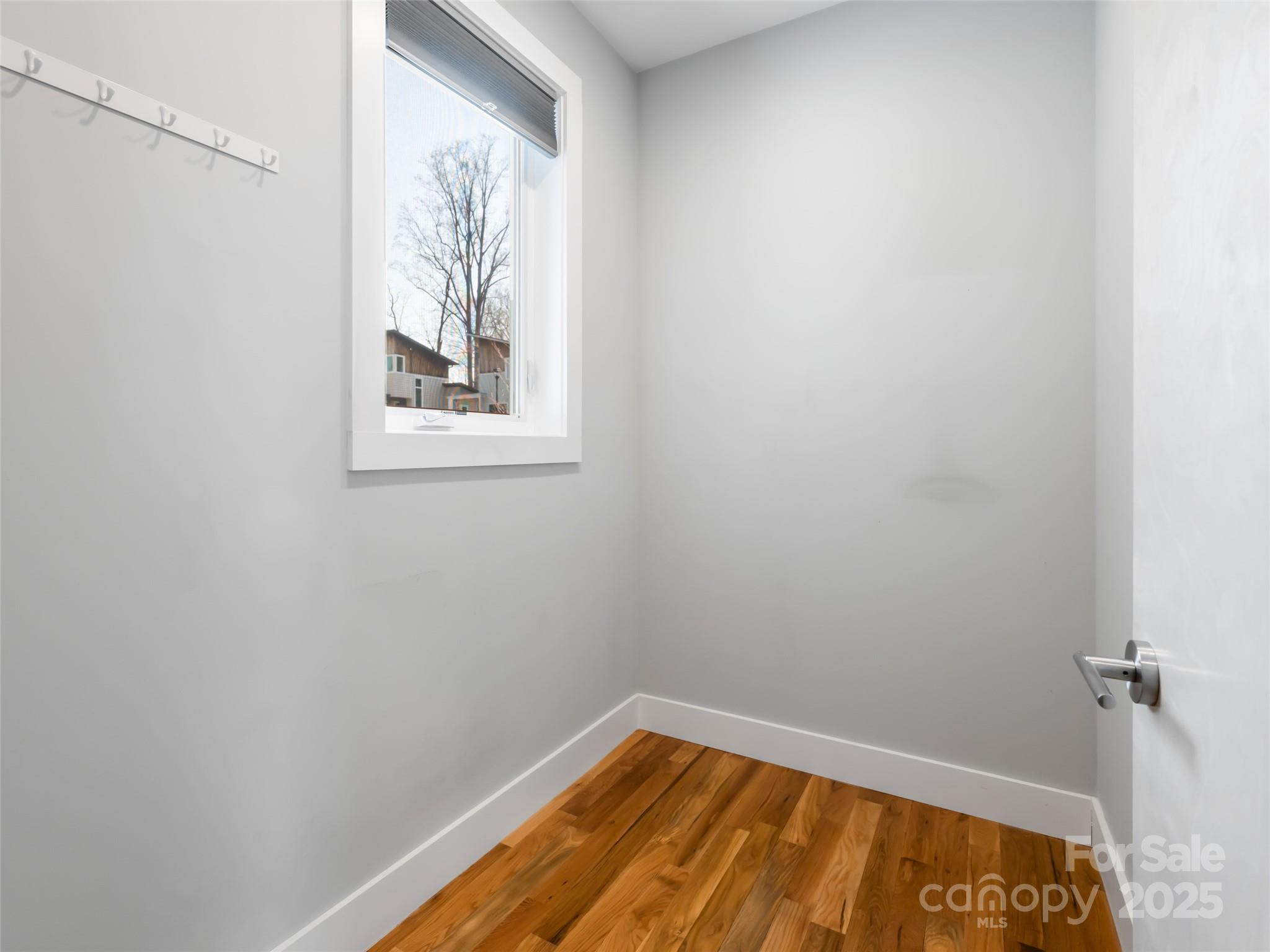 27 Mauricet Lane Asheville NC 28806