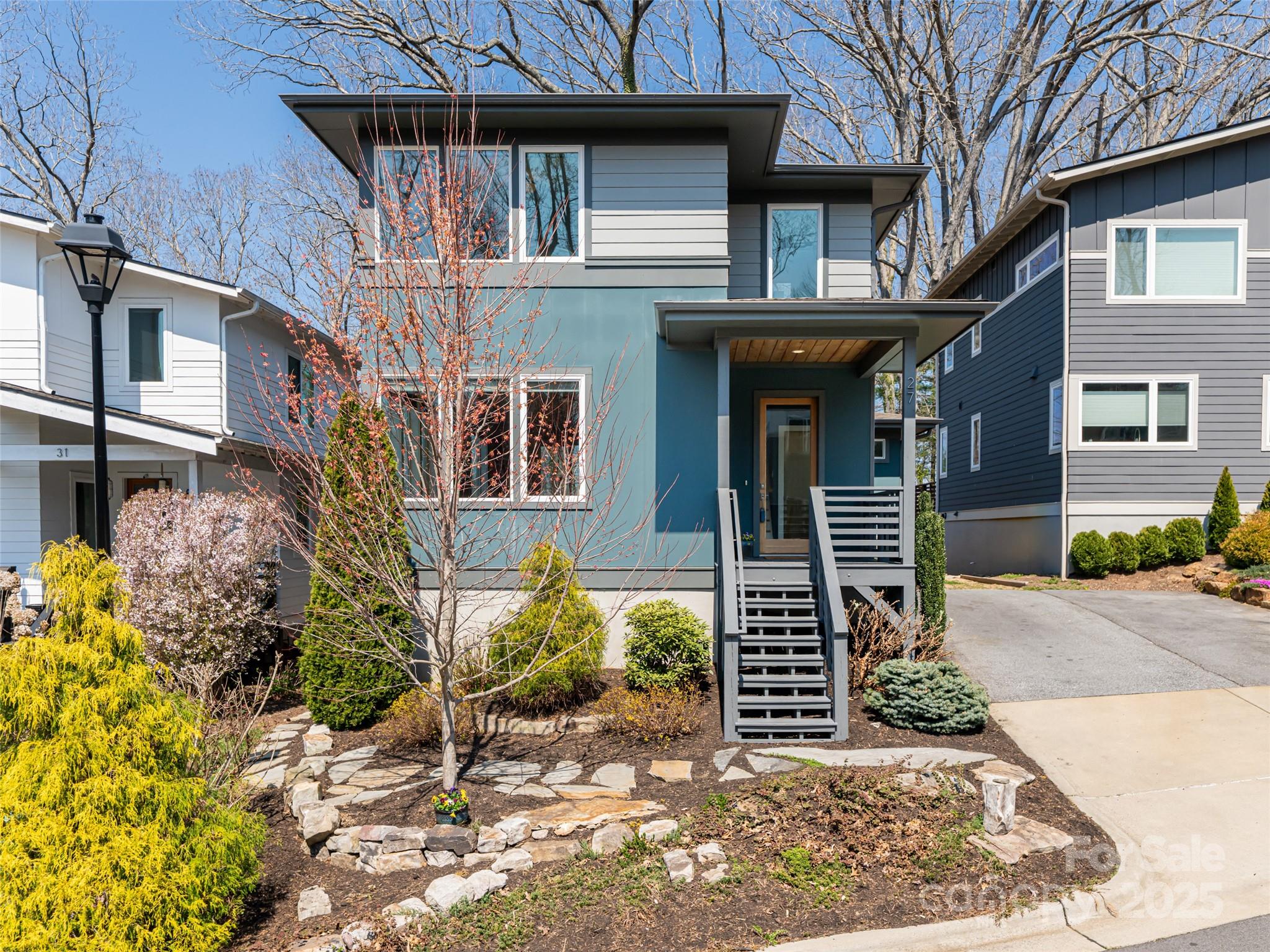 27 Mauricet Lane Asheville NC 28806