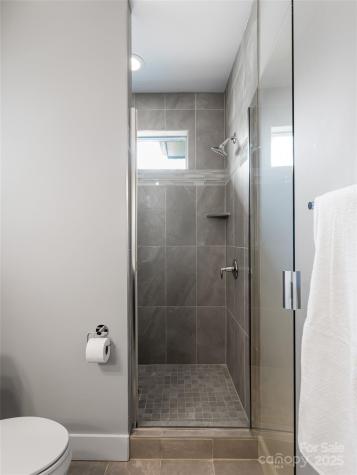 27 Mauricet Lane Asheville NC 28806