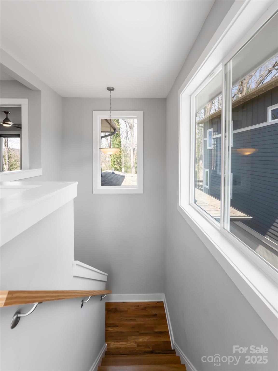 27 Mauricet Lane Asheville NC 28806