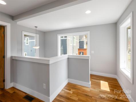 27 Mauricet Lane Asheville NC 28806