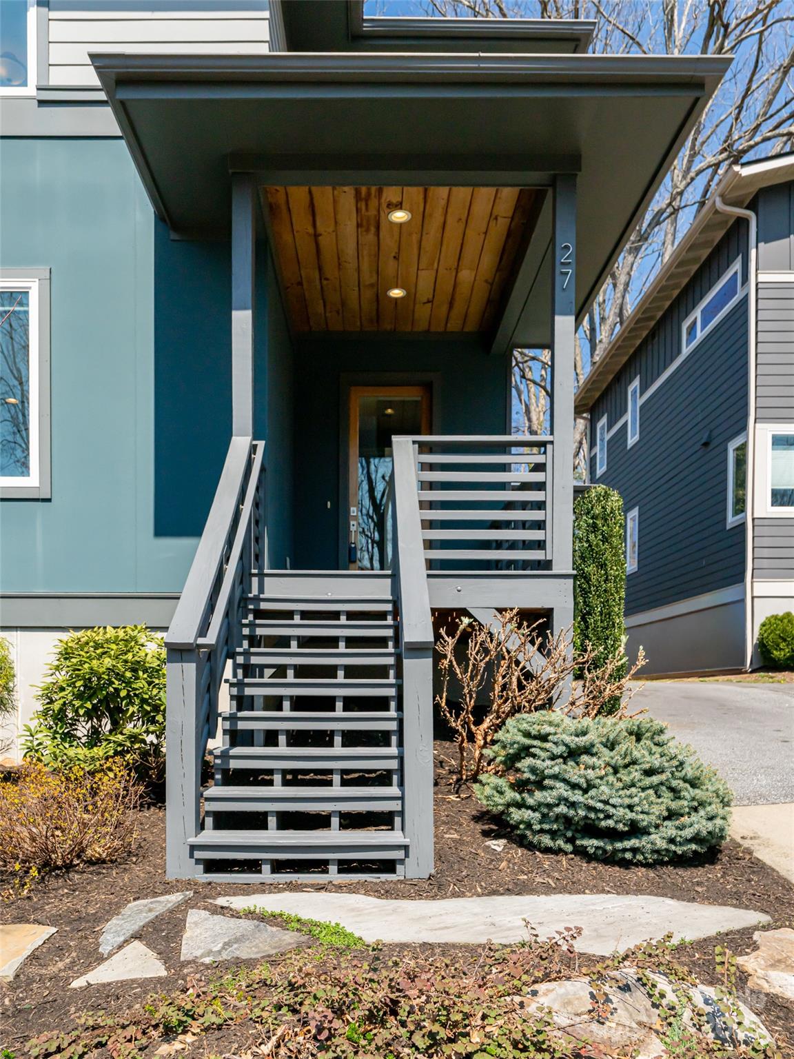 27 Mauricet Lane Asheville NC 28806