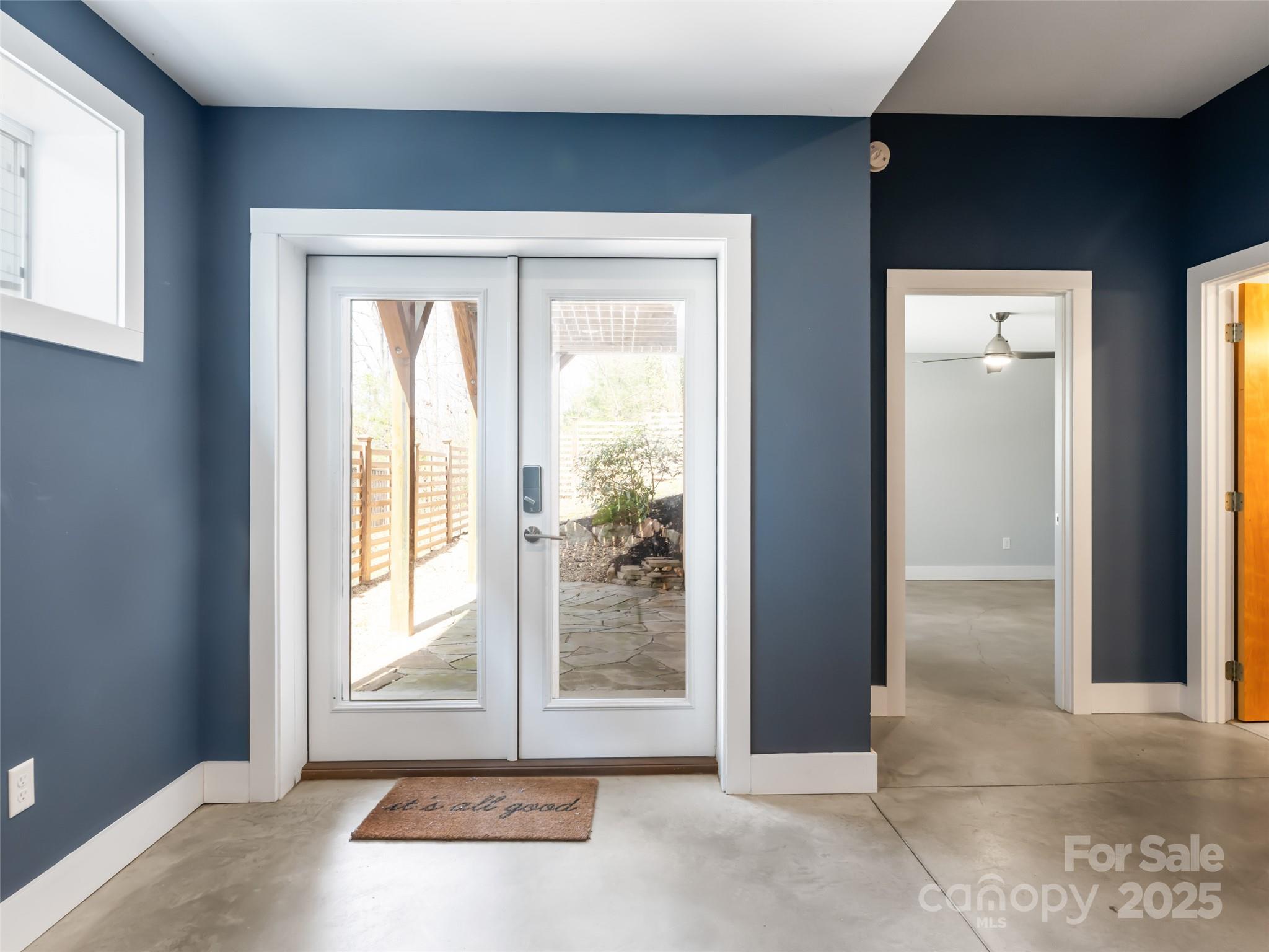 27 Mauricet Lane Asheville NC 28806