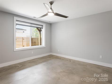 27 Mauricet Lane Asheville NC 28806