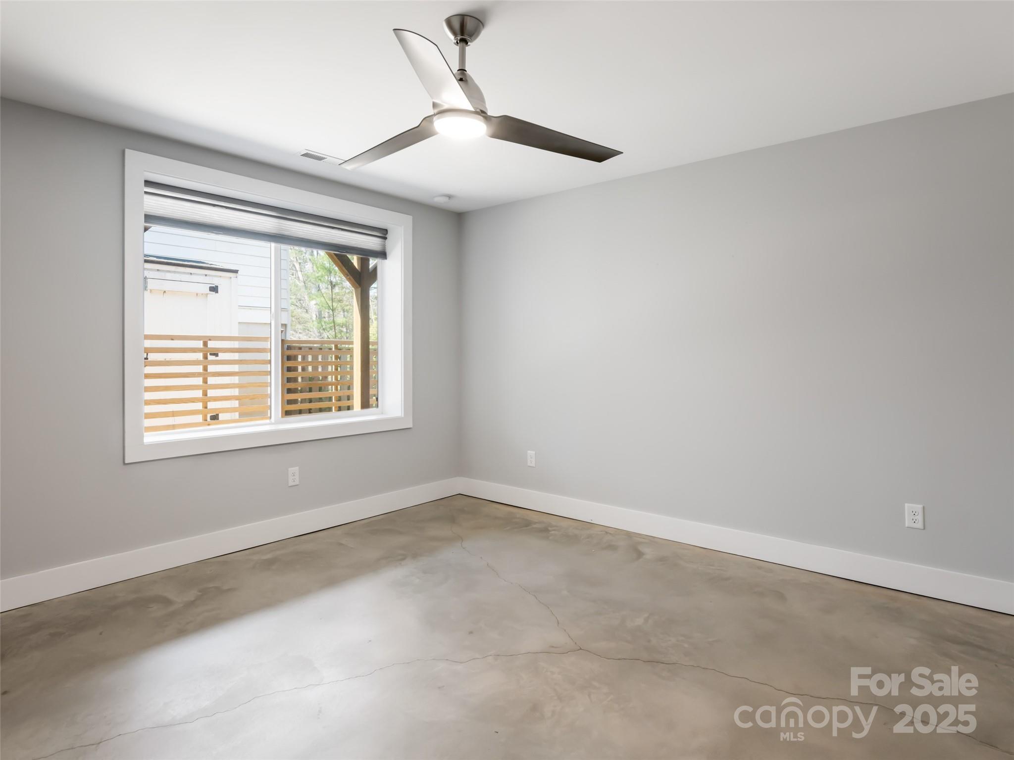 27 Mauricet Lane Asheville NC 28806