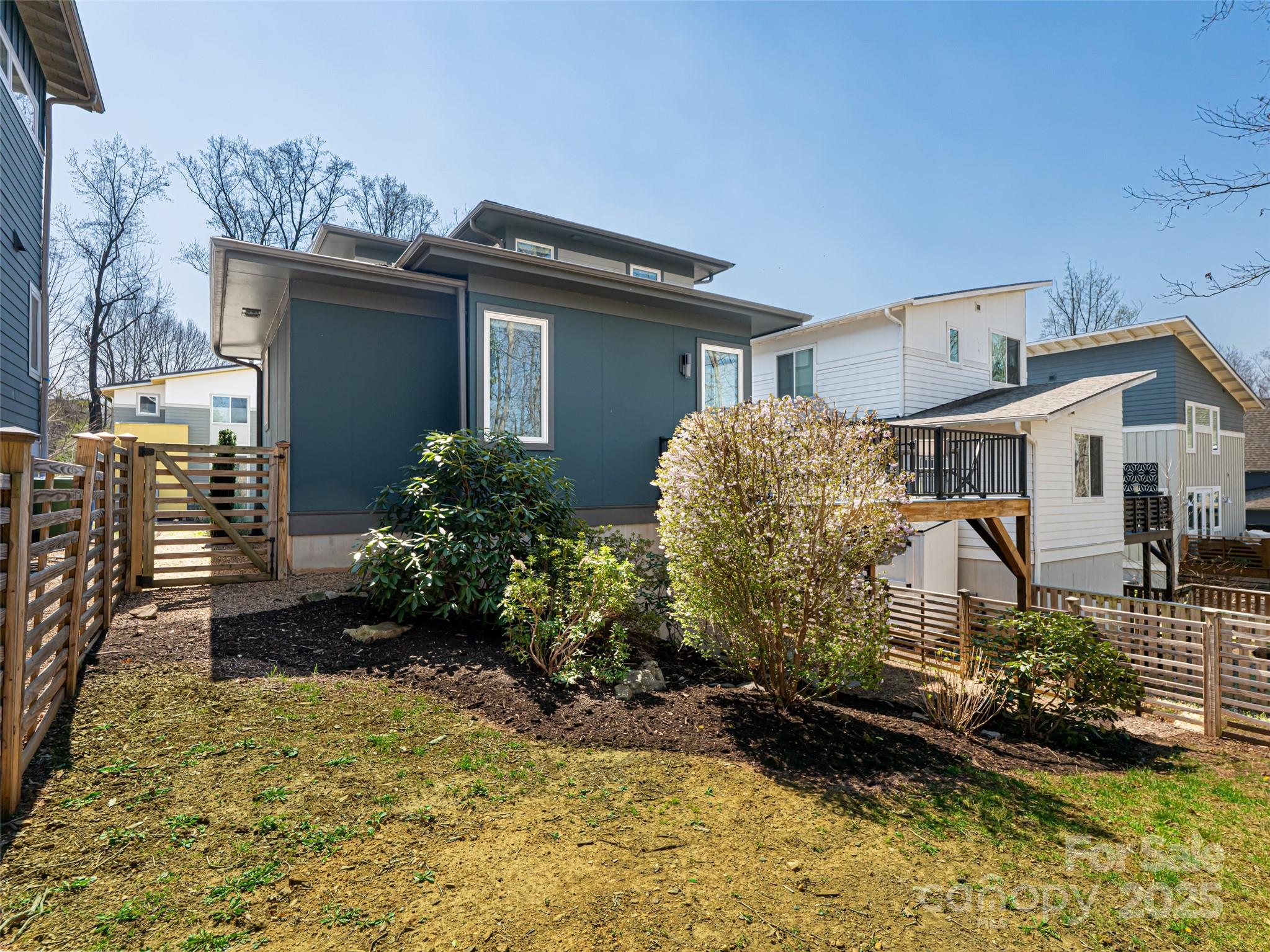 27 Mauricet Lane Asheville NC 28806