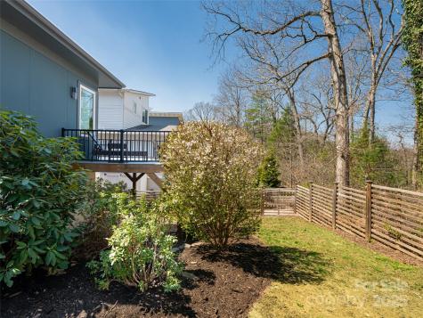 27 Mauricet Lane Asheville NC 28806