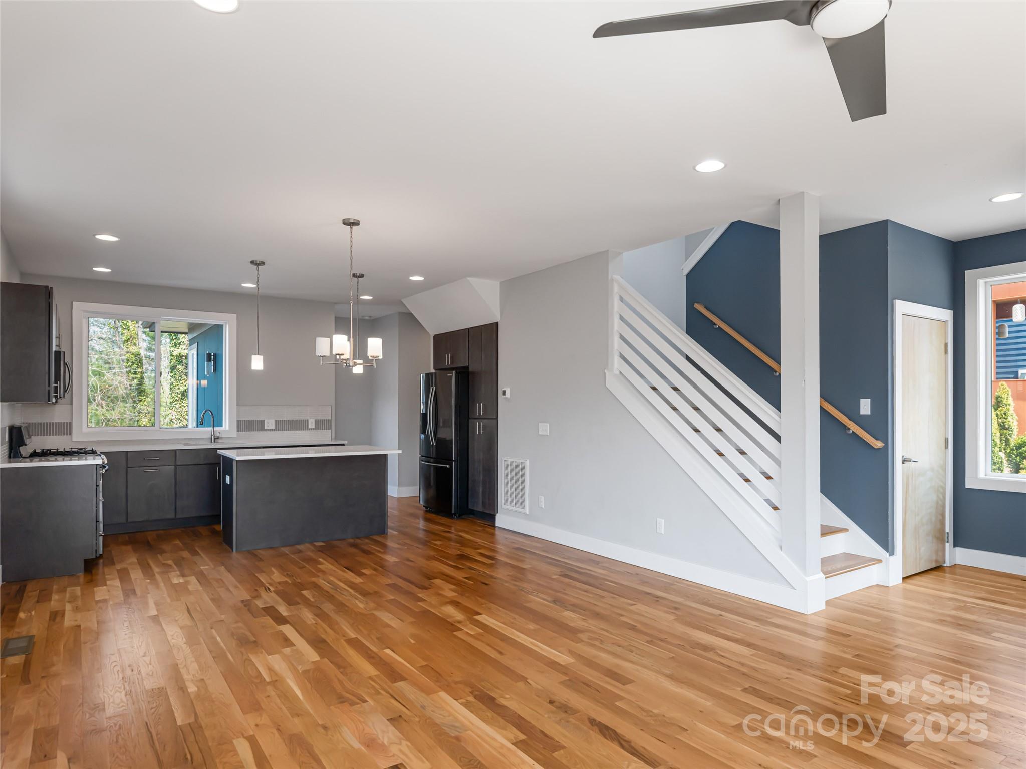 27 Mauricet Lane Asheville NC 28806