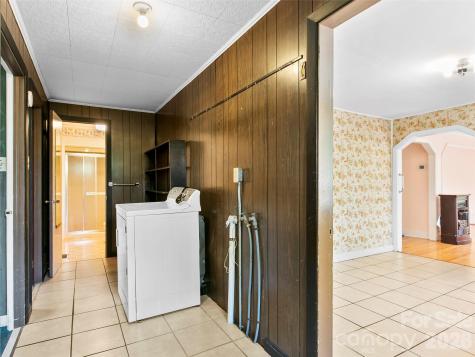 203 Dundee Street Hendersonville NC 28791
