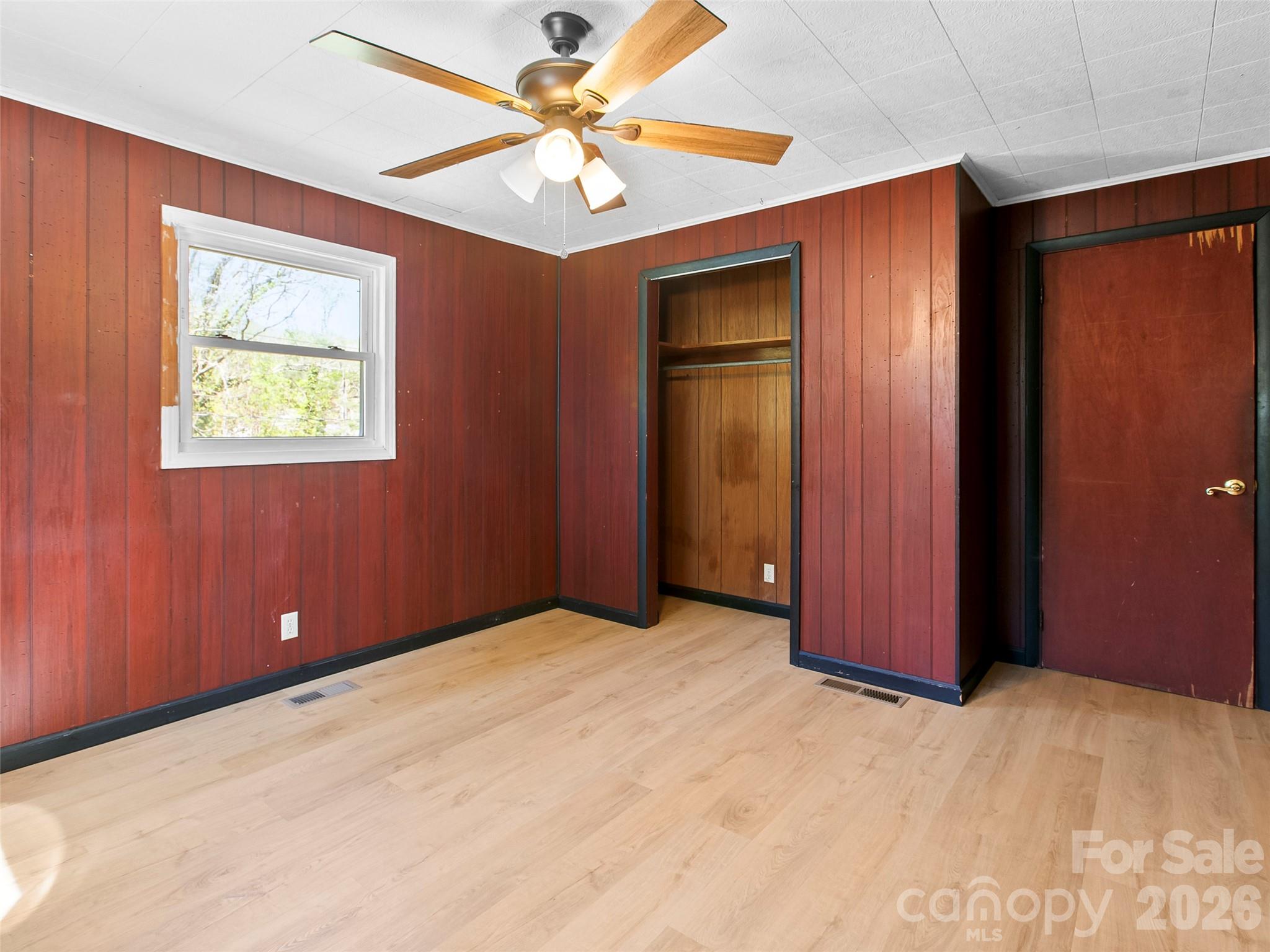 203 Dundee Street Hendersonville NC 28791