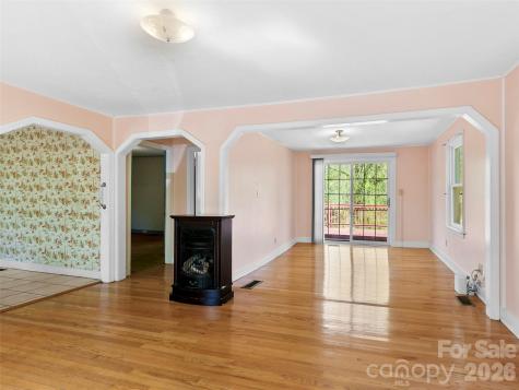 203 Dundee Street Hendersonville NC 28791