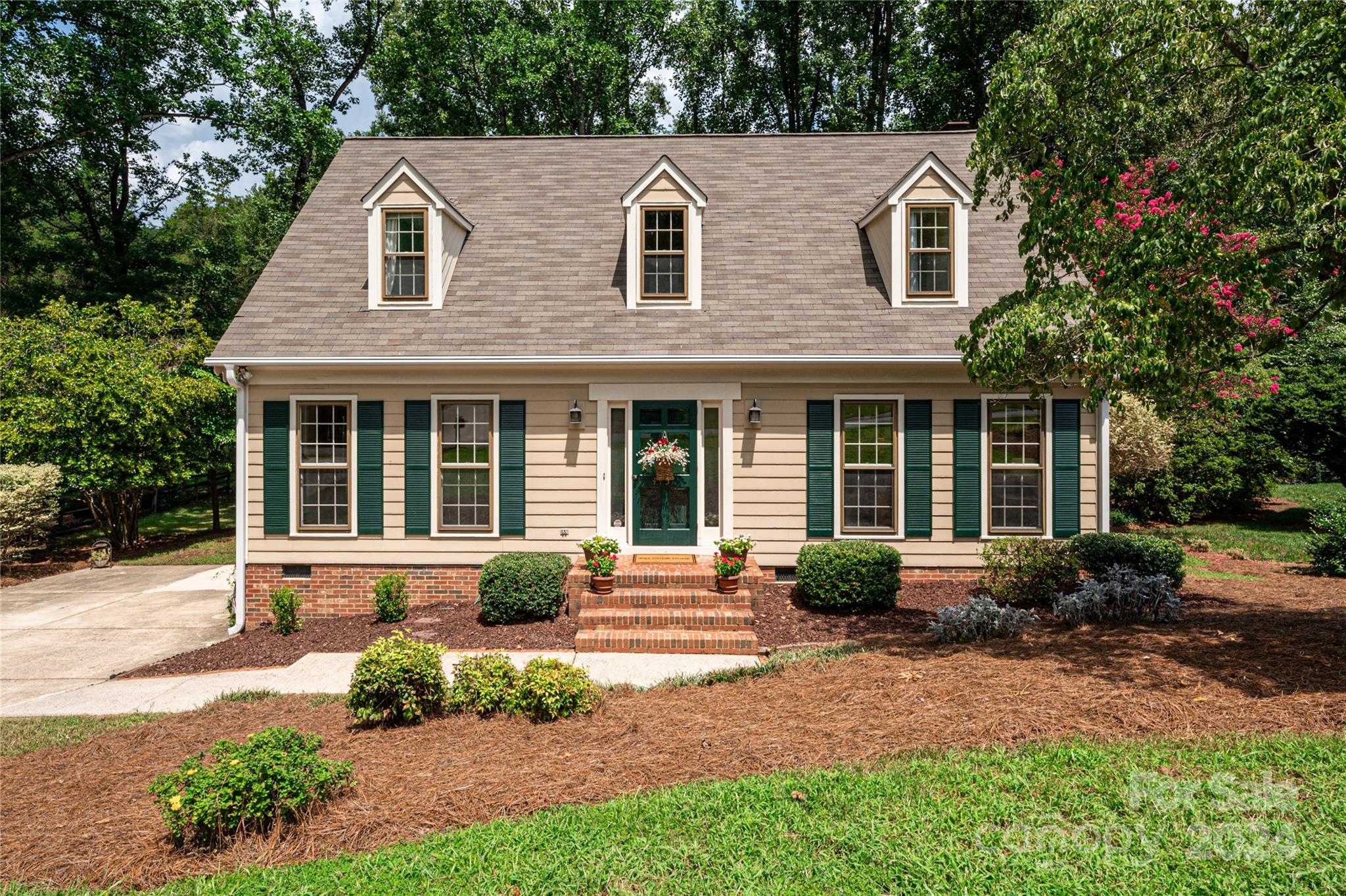4731 Meadowridge Drive Charlotte NC 28226