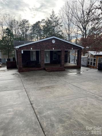 129 Twin Bluff Trail Mount Gilead NC 27306