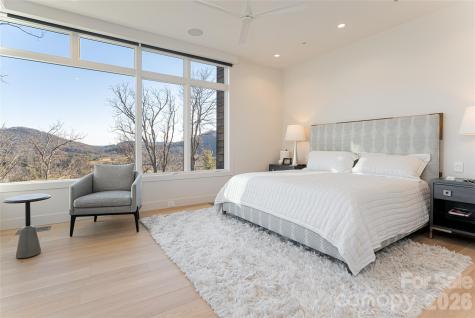 1121 Timberbluff Way Arden NC 28704