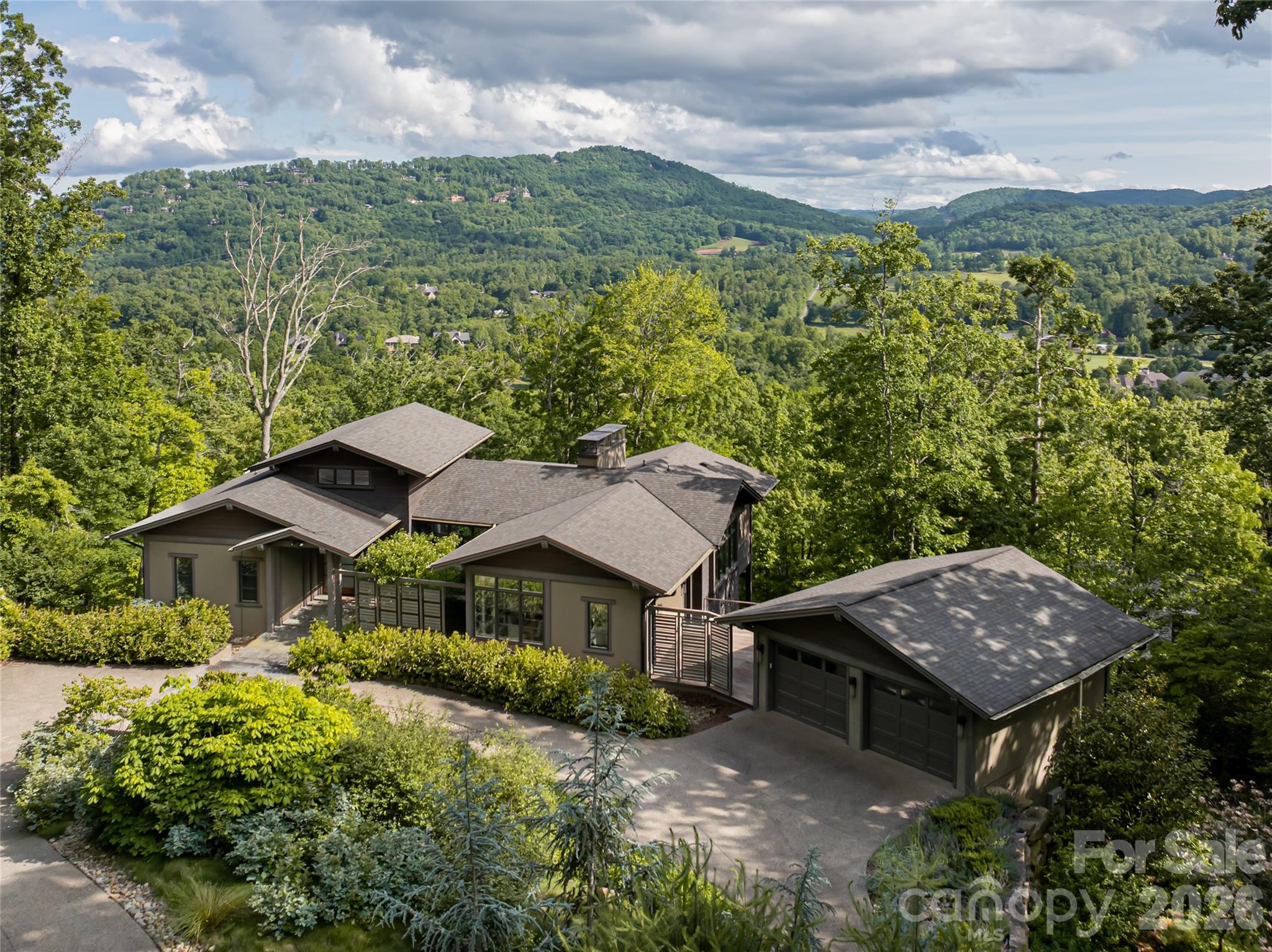 1121 Timberbluff Way Arden NC 28704