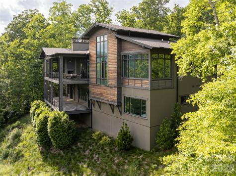 1121 Timberbluff Way Arden NC 28704