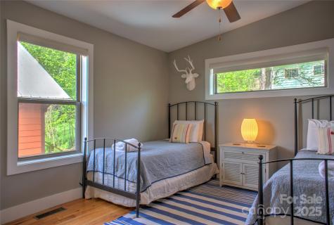 12 Upstream Way Asheville NC 28806