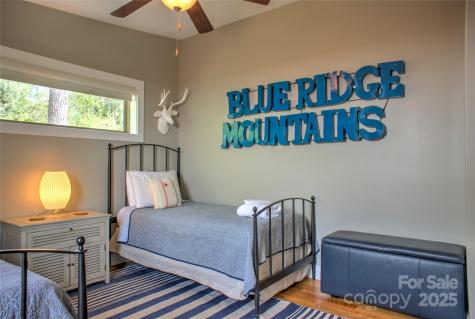 12 Upstream Way Asheville NC 28806