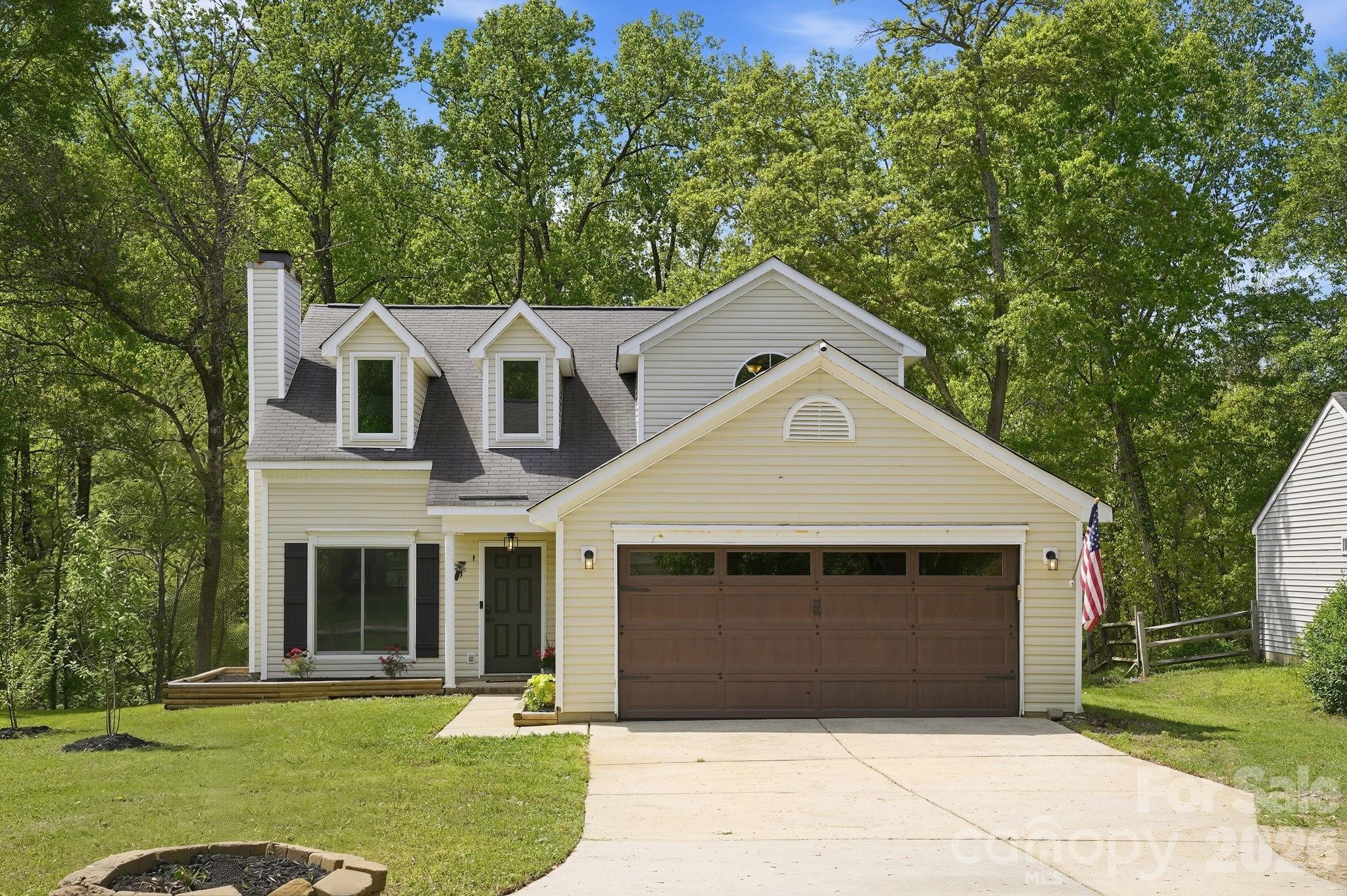 1629 Oak Knoll Lane Charlotte NC 28214