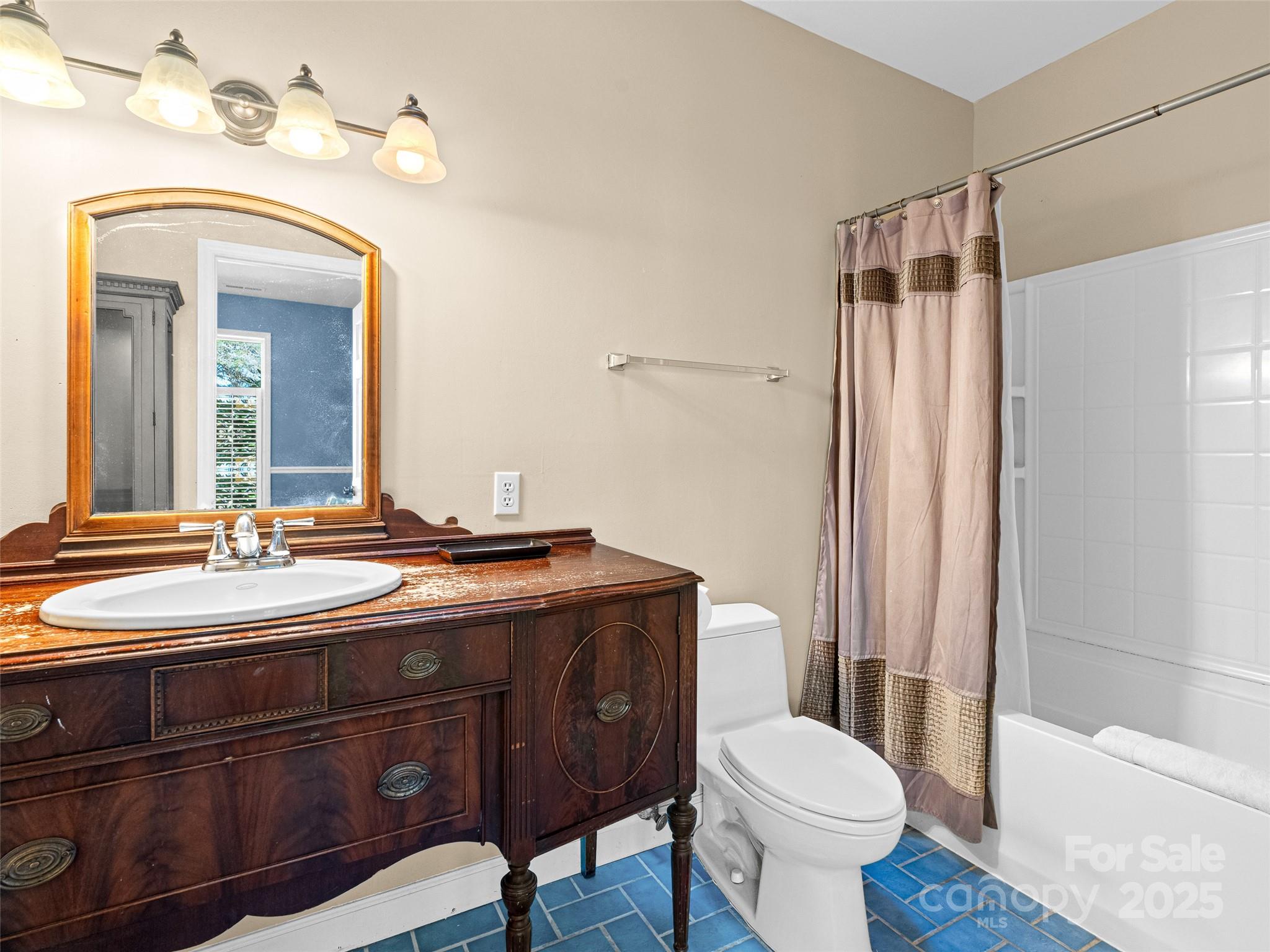 113 Forest Hills Drive Black Mountain NC 28711