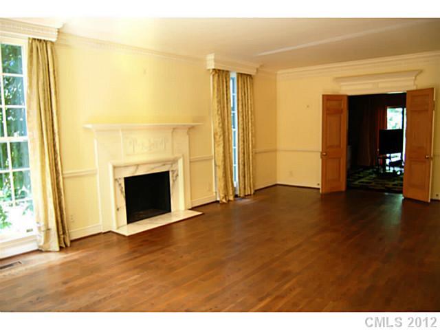 2130 Sharon Lane Charlotte NC 28211