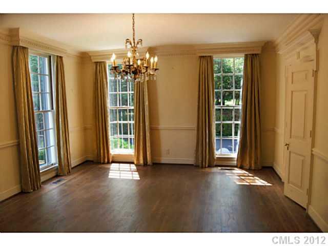 2130 Sharon Lane Charlotte NC 28211