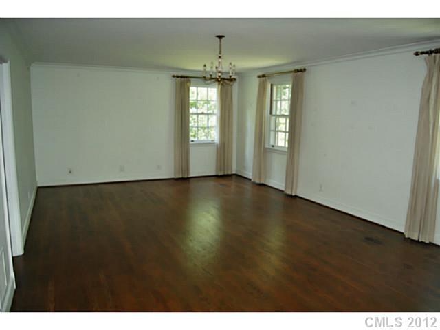 2130 Sharon Lane Charlotte NC 28211