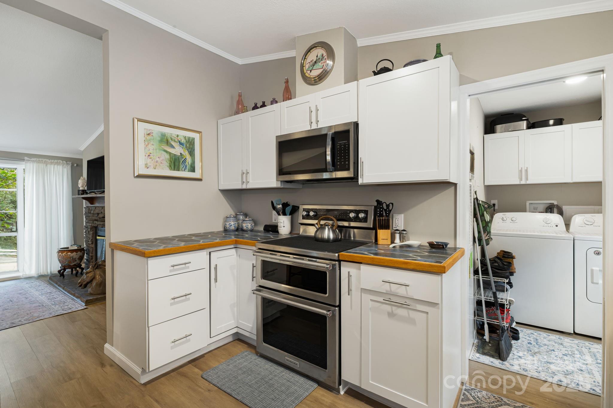 20 Timbers Edge Lane Fairview NC 28730