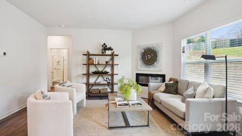 627 Country Oak Drive Asheville NC 28804