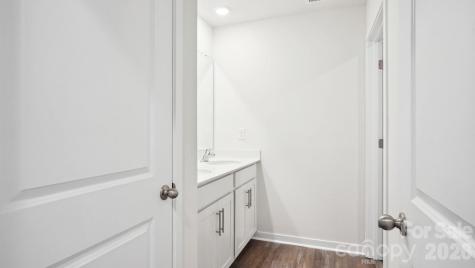627 Country Oak Drive Asheville NC 28804