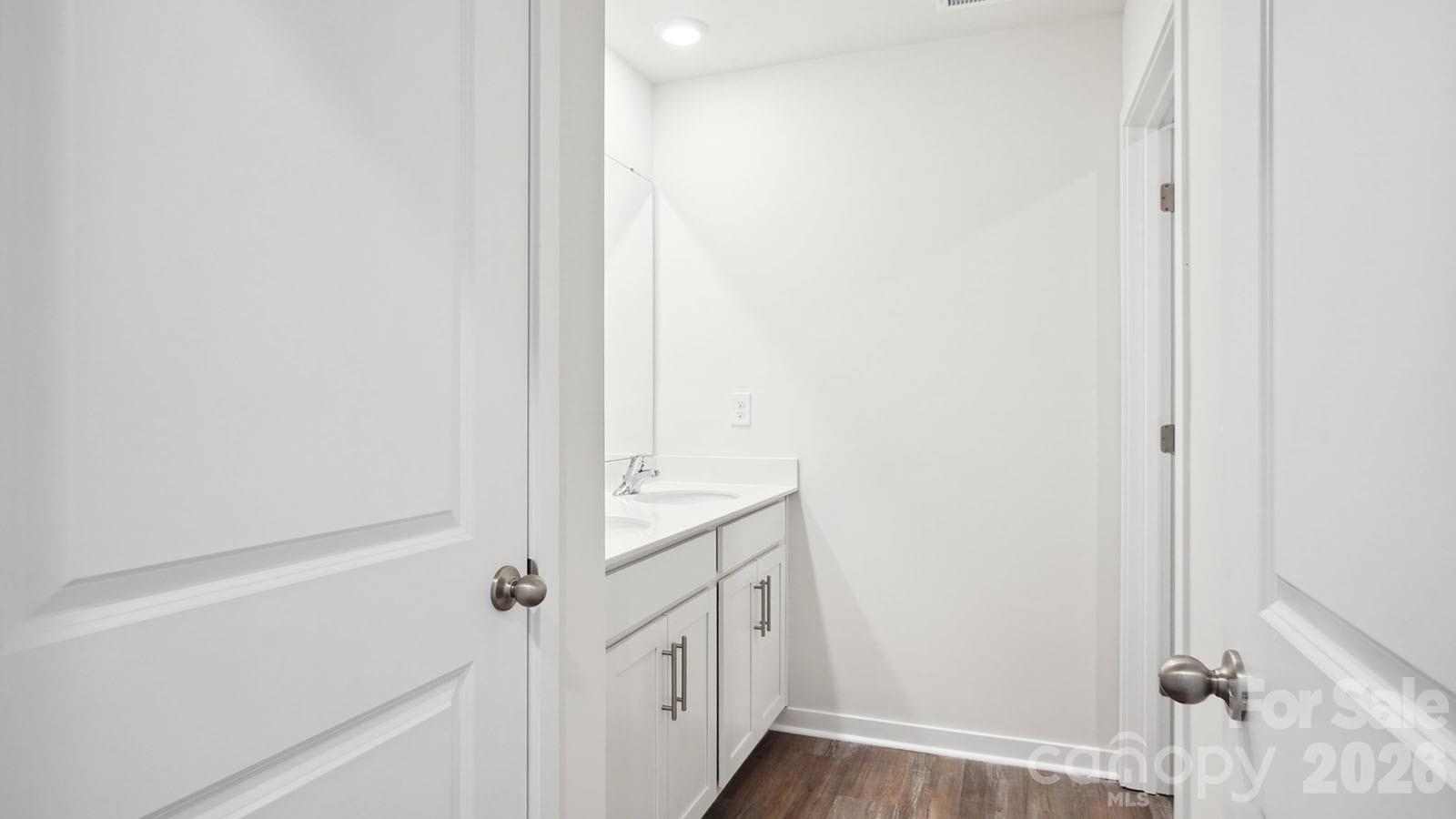 627 Country Oak Drive Asheville NC 28804