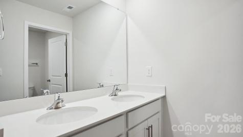627 Country Oak Drive Asheville NC 28804