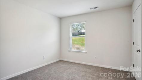 627 Country Oak Drive Asheville NC 28804