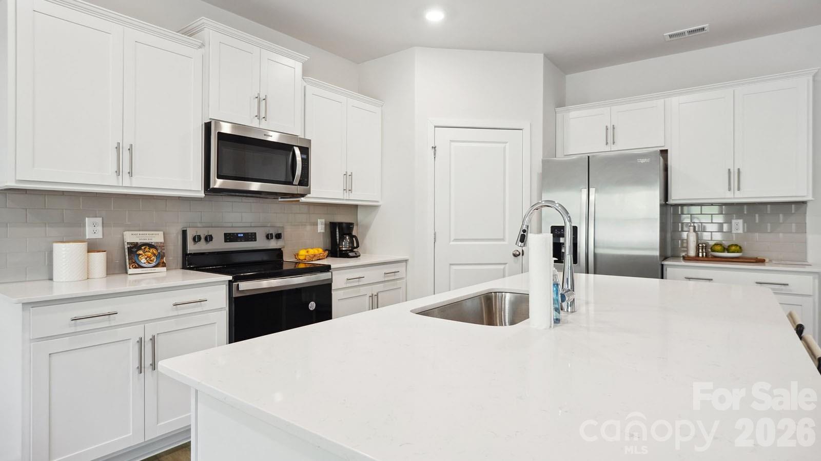 627 Country Oak Drive Asheville NC 28804