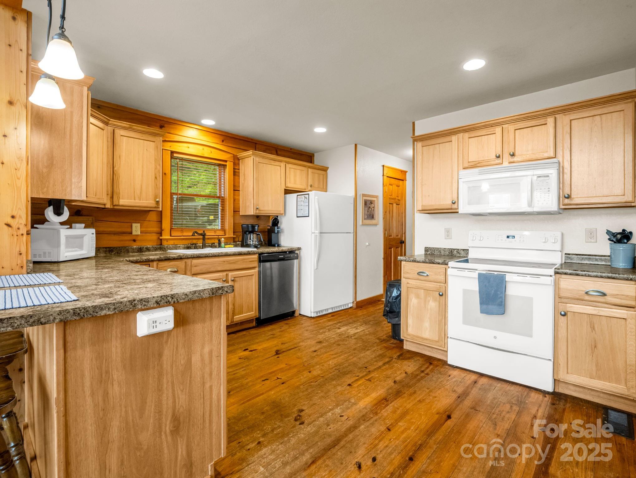 161 Scenic Wolf Drive Mars Hill NC 28754