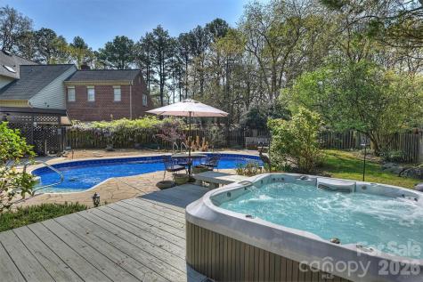 9618 Verdun Drive Charlotte NC 28210