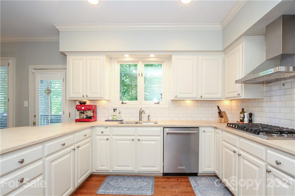 6546 Chestnut Grove Lane Charlotte NC 28210