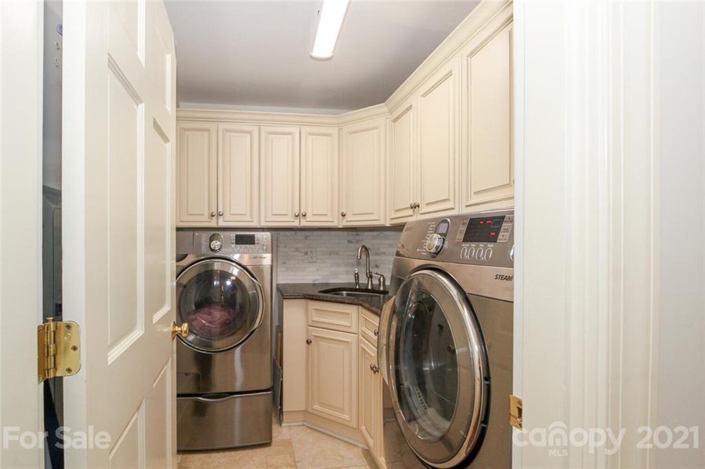 6546 Chestnut Grove Lane Charlotte NC 28210